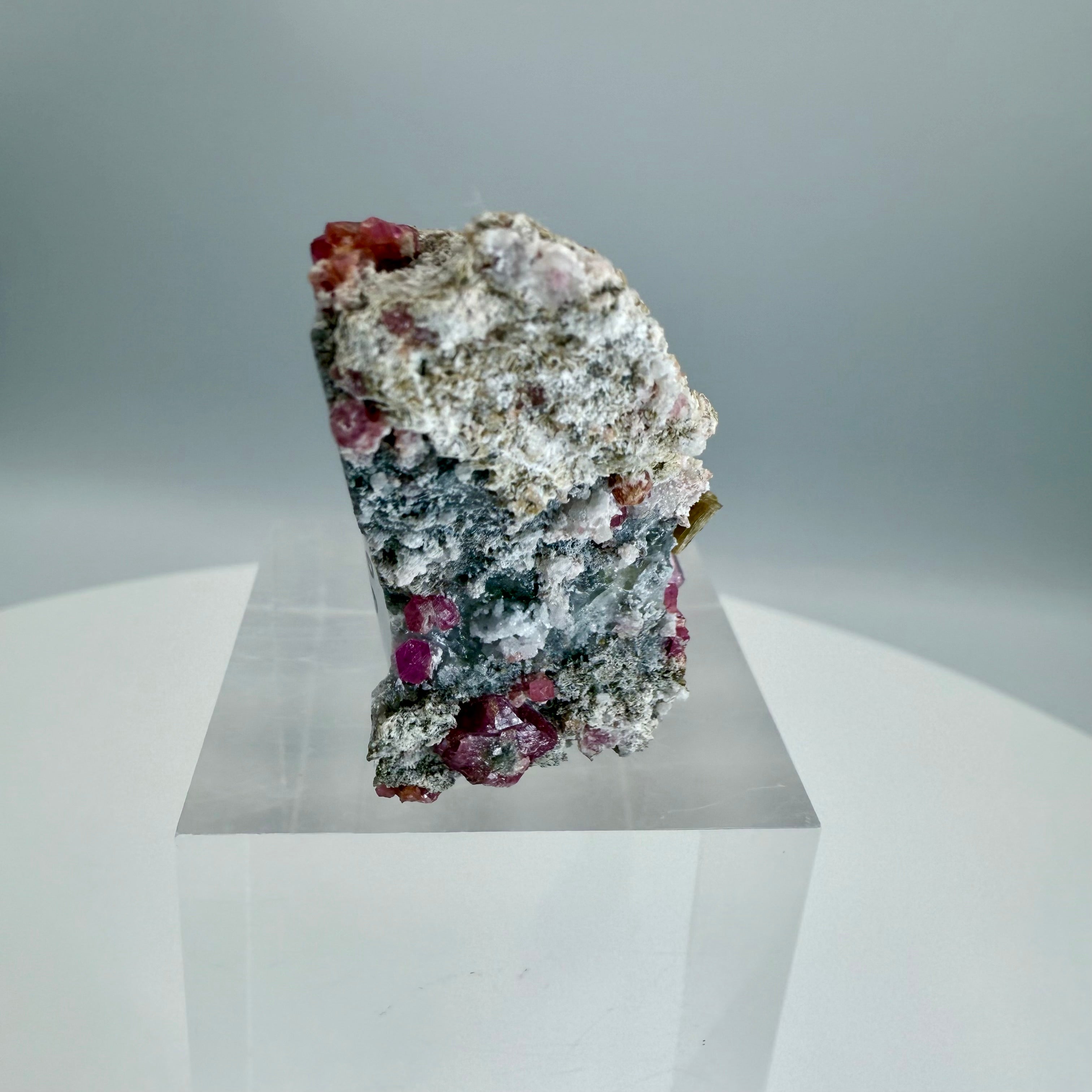 Raspberry Grossular Garnet 7cmx5.5cmx4.5cm