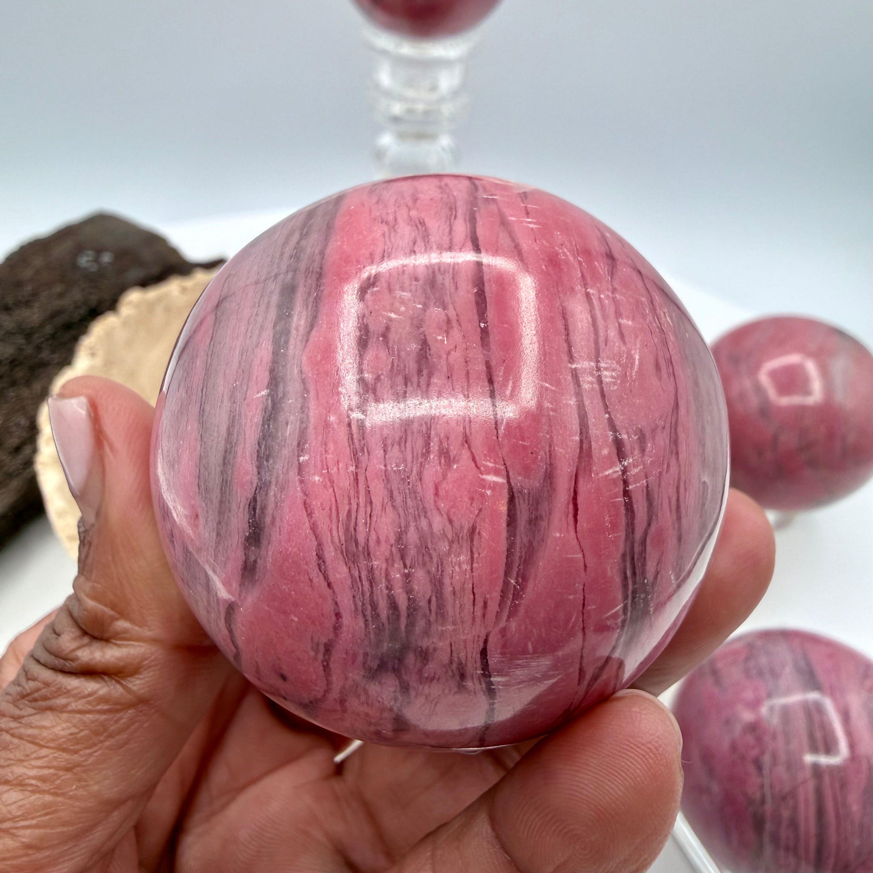 Peruvian Bubblegum Rhodonite 260g | 53mm