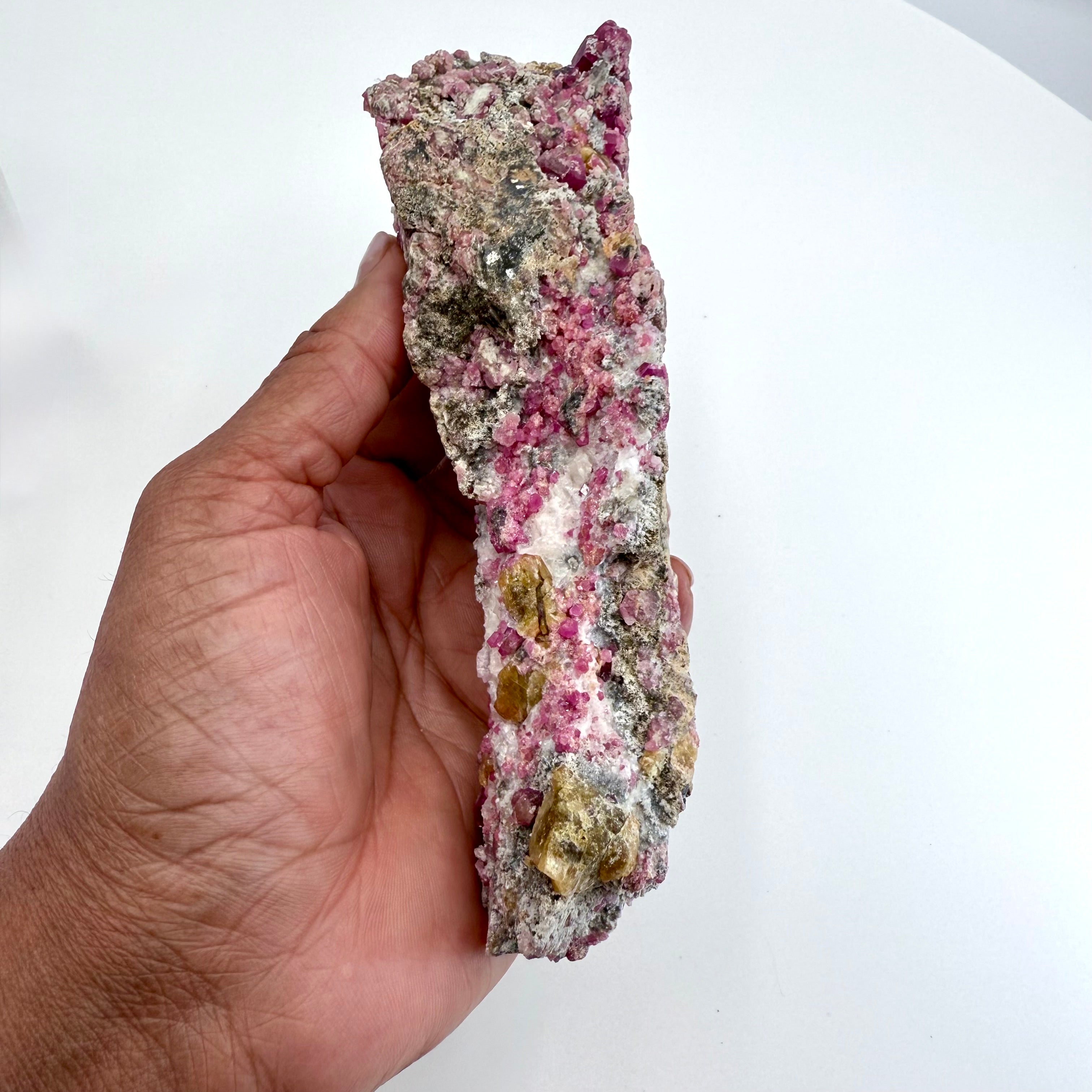 Raspberry Grossular Garnet 16x5cm