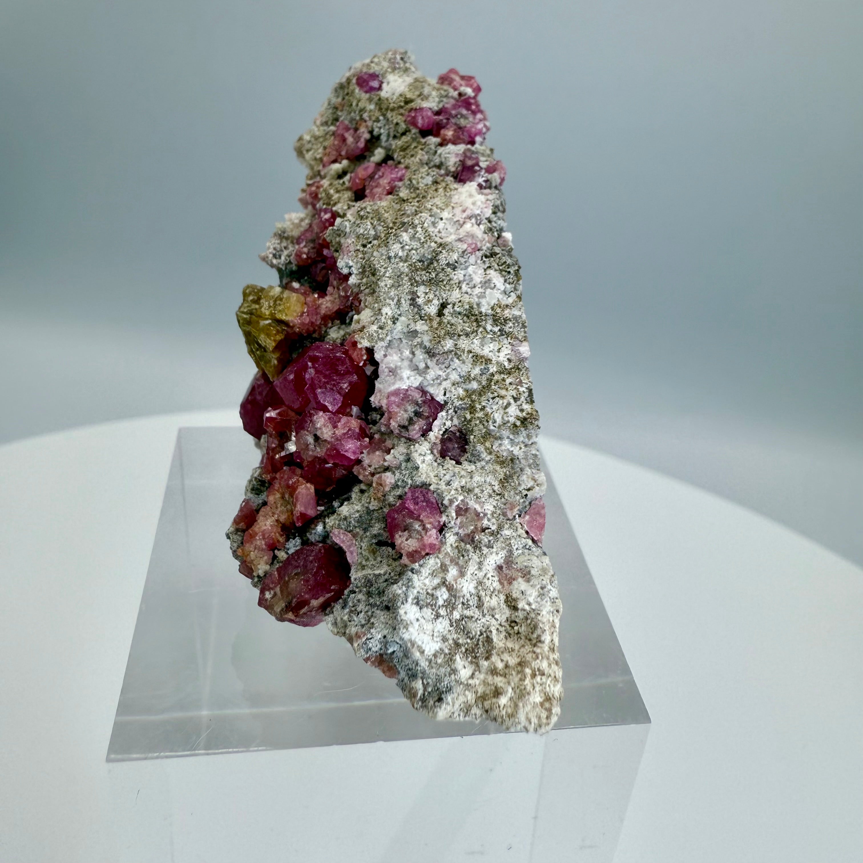 Raspberry Grossular Garnet 7cmx5.5cmx4.5cm